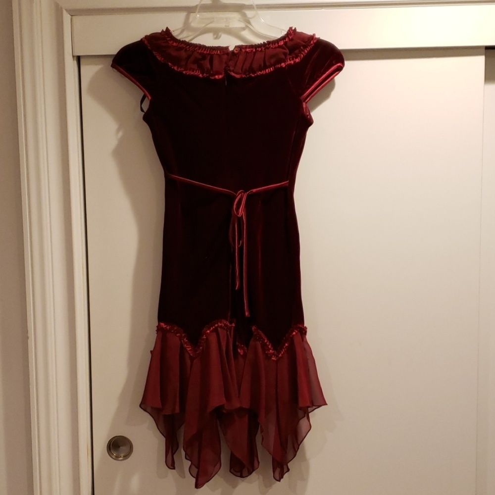 Dress - Picture 2 of 2